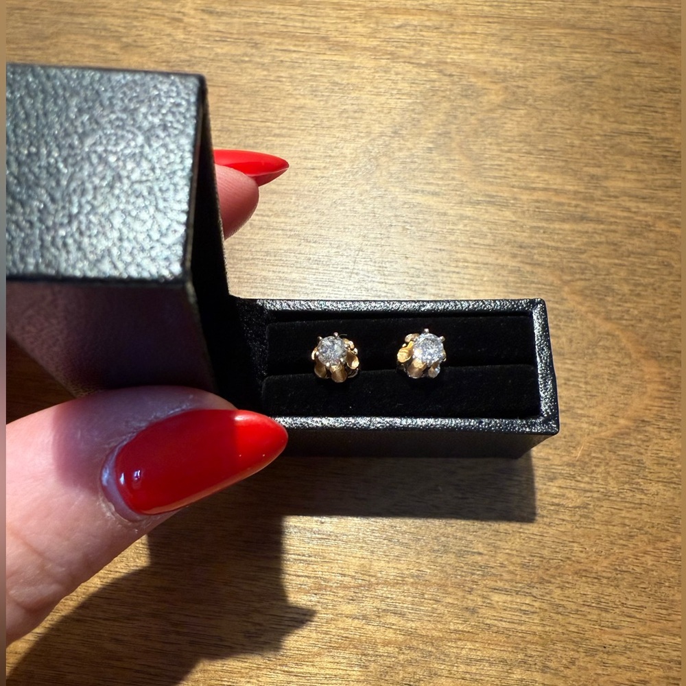 Estate Diamond 14K Gold Stud Earrings in Vintage Buttercup Setting